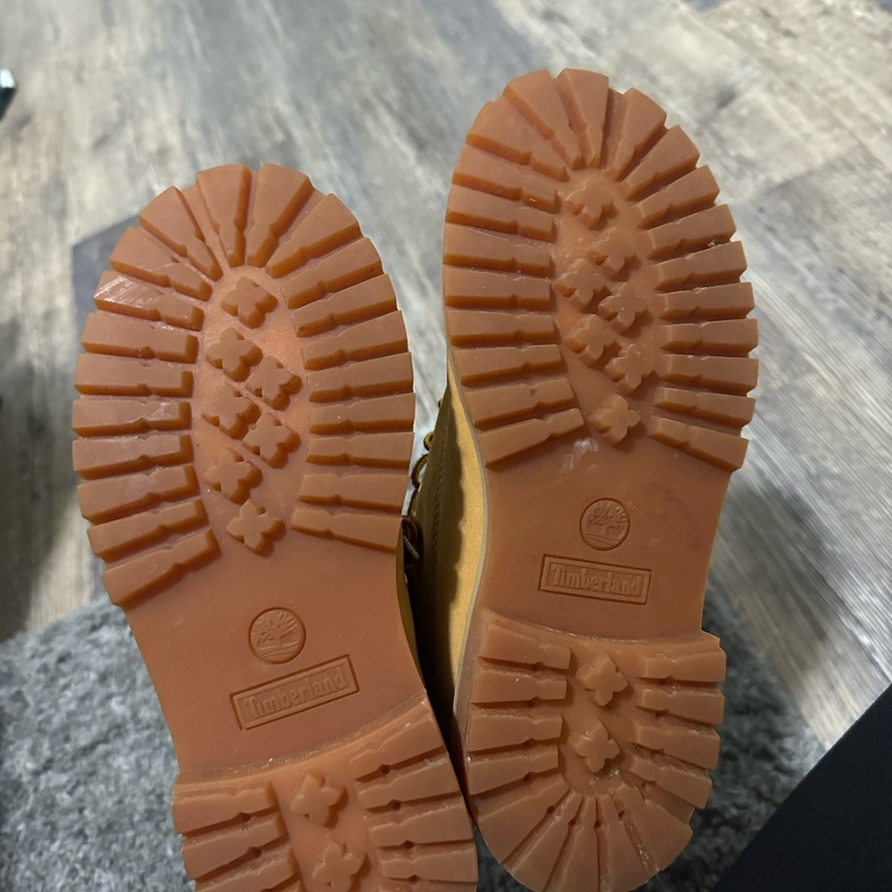 Timberlands - Picture 3 of 3